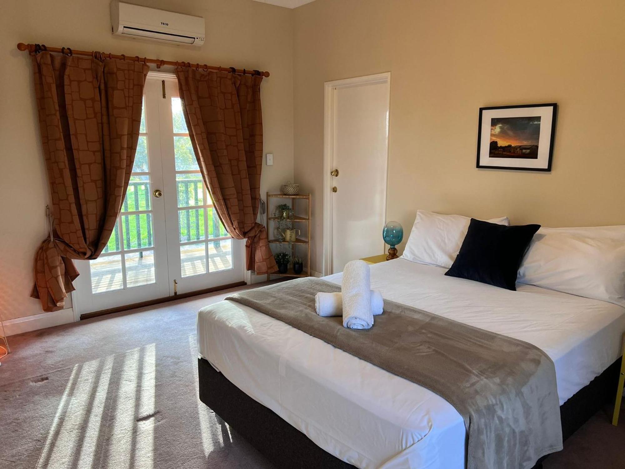 Lovely Little Period 1-Bedroom Unit. Free Parking. يورك المظهر الخارجي الصورة